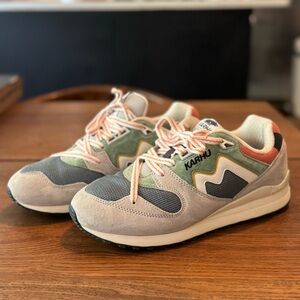 Karhu Synchron Classic Dawn Blue / Lily White Sneaker
